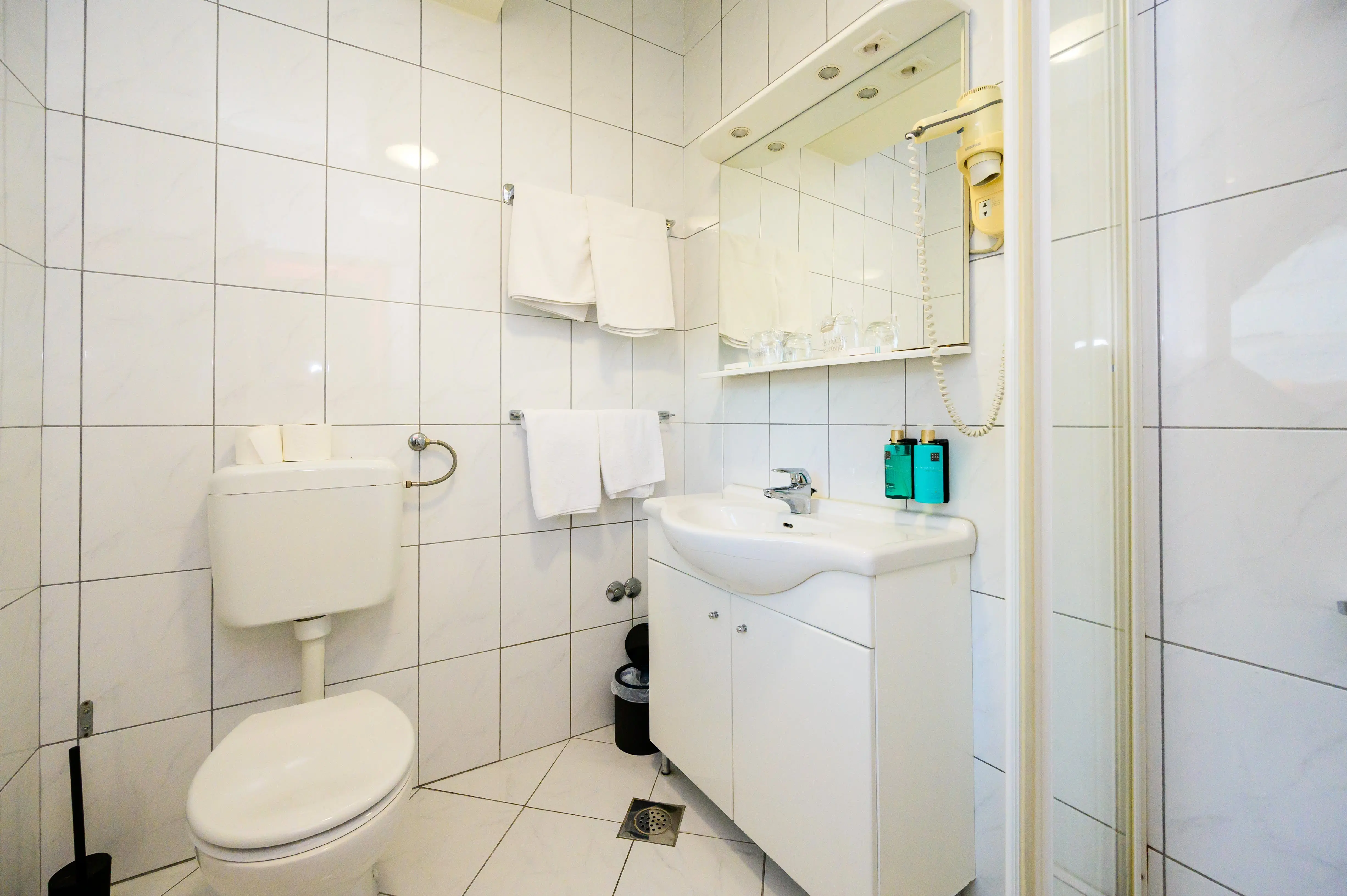 Hotel MB 12